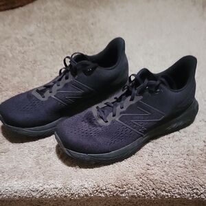 New Balance Black Athletic Shoes with Cushioned Sole